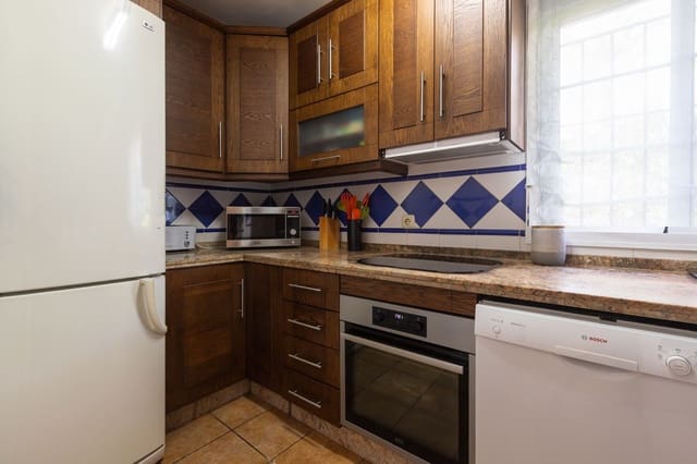 3 slaapkamer Huis te koop in Elviria, Marbella met zwembad garage - € 698.000 (Ref: 8615773)