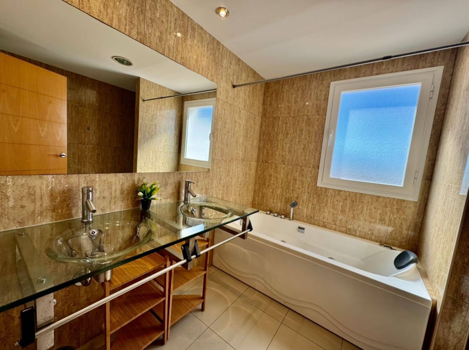 3 soverom Hus til salgs i New Golden Mile med svømmebasseng garasje - € 465 000 (Ref: 8619345)