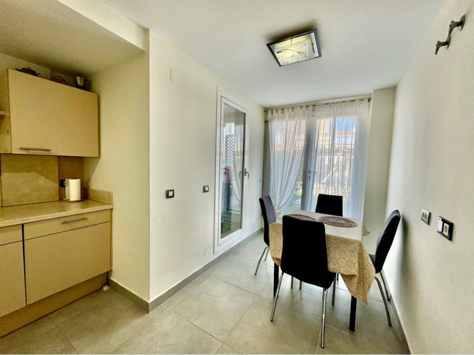 3 soverom Hus til salgs i New Golden Mile med svømmebasseng garasje - € 465 000 (Ref: 8619345)