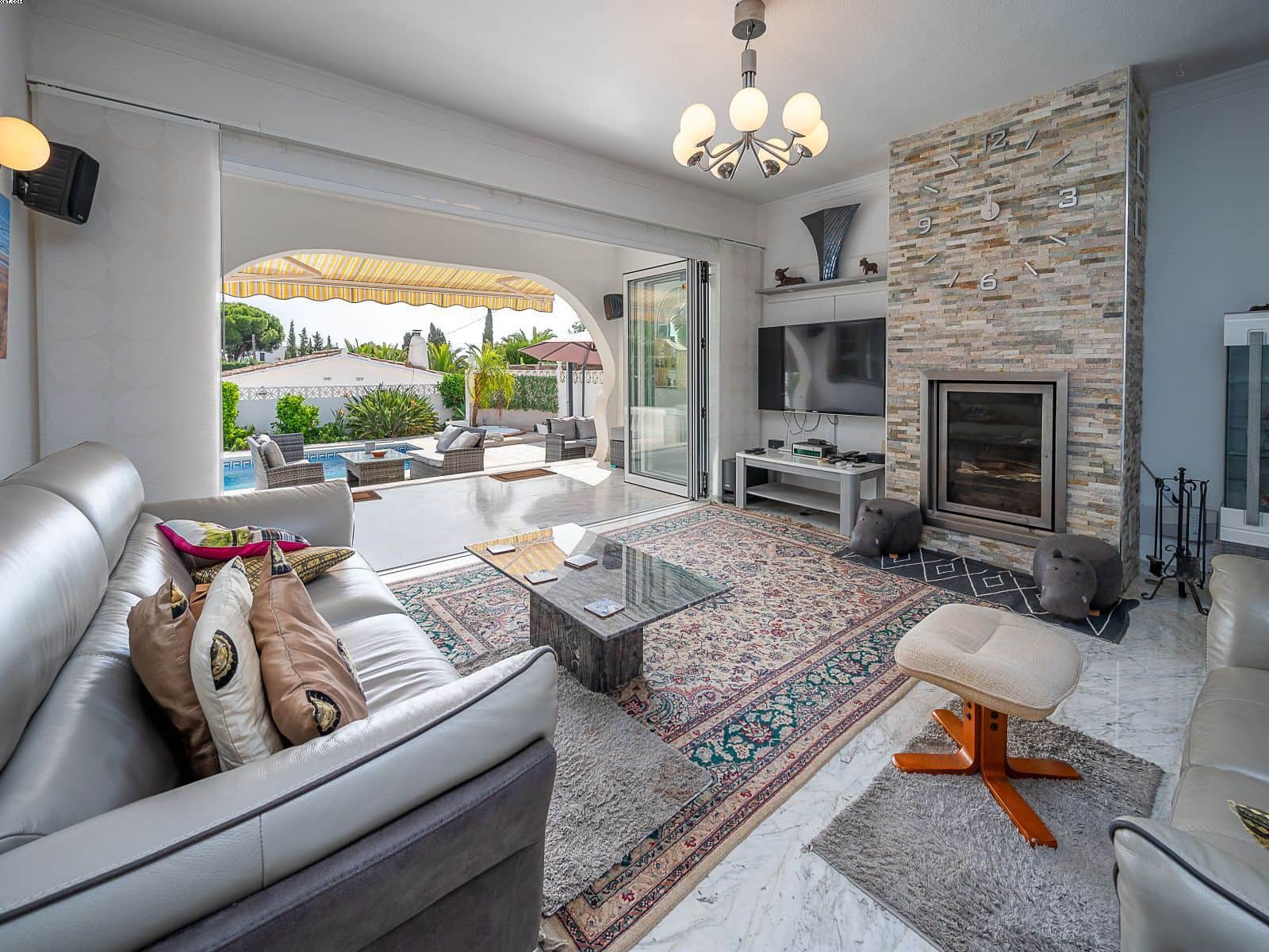 4 soveværelse Villa til salg i El Chaparral med swimmingpool garage - € 749.000 (Ref: 8623437)