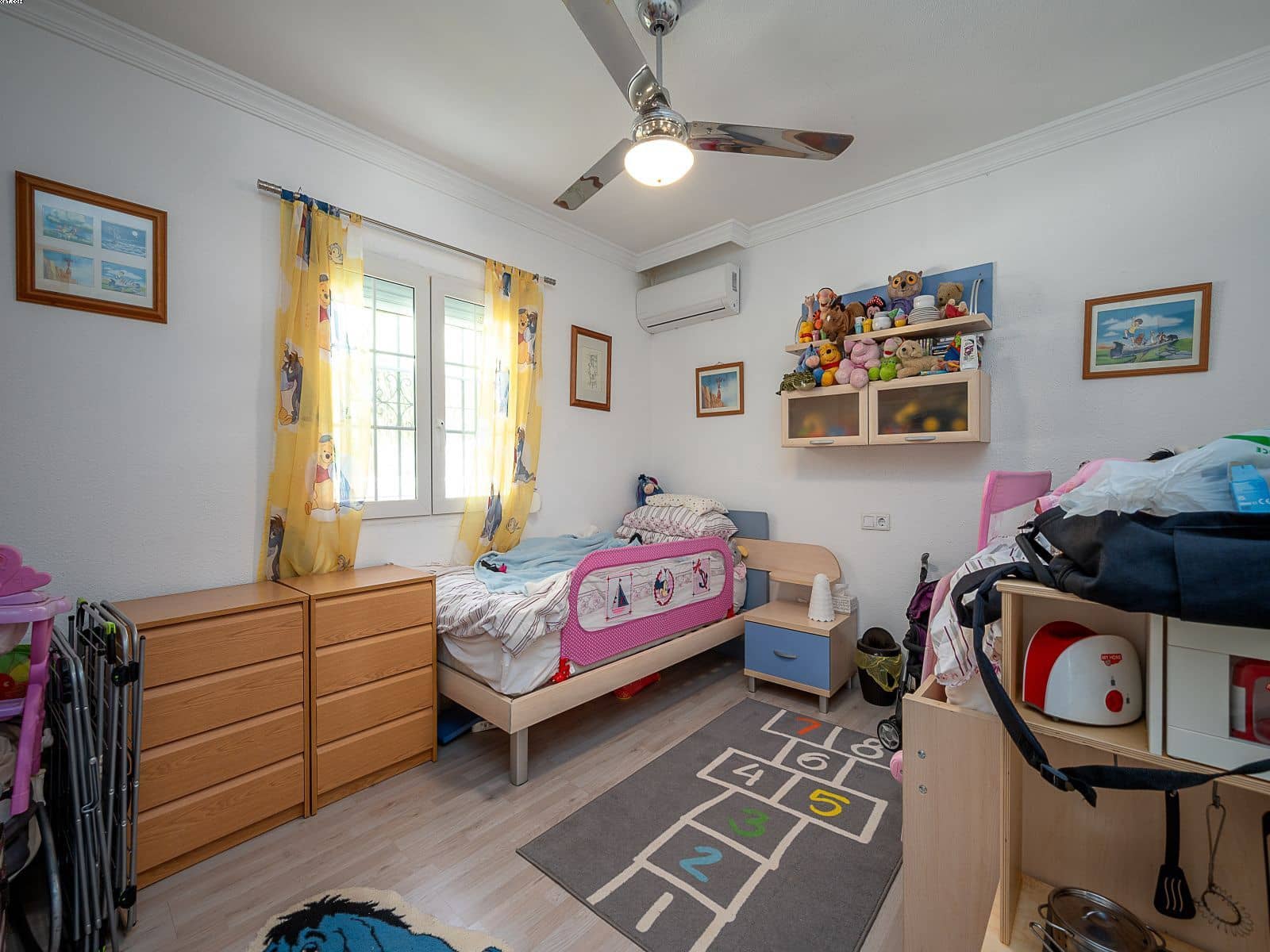 4 soveværelse Villa til salg i El Chaparral med swimmingpool garage - € 749.000 (Ref: 8623437)