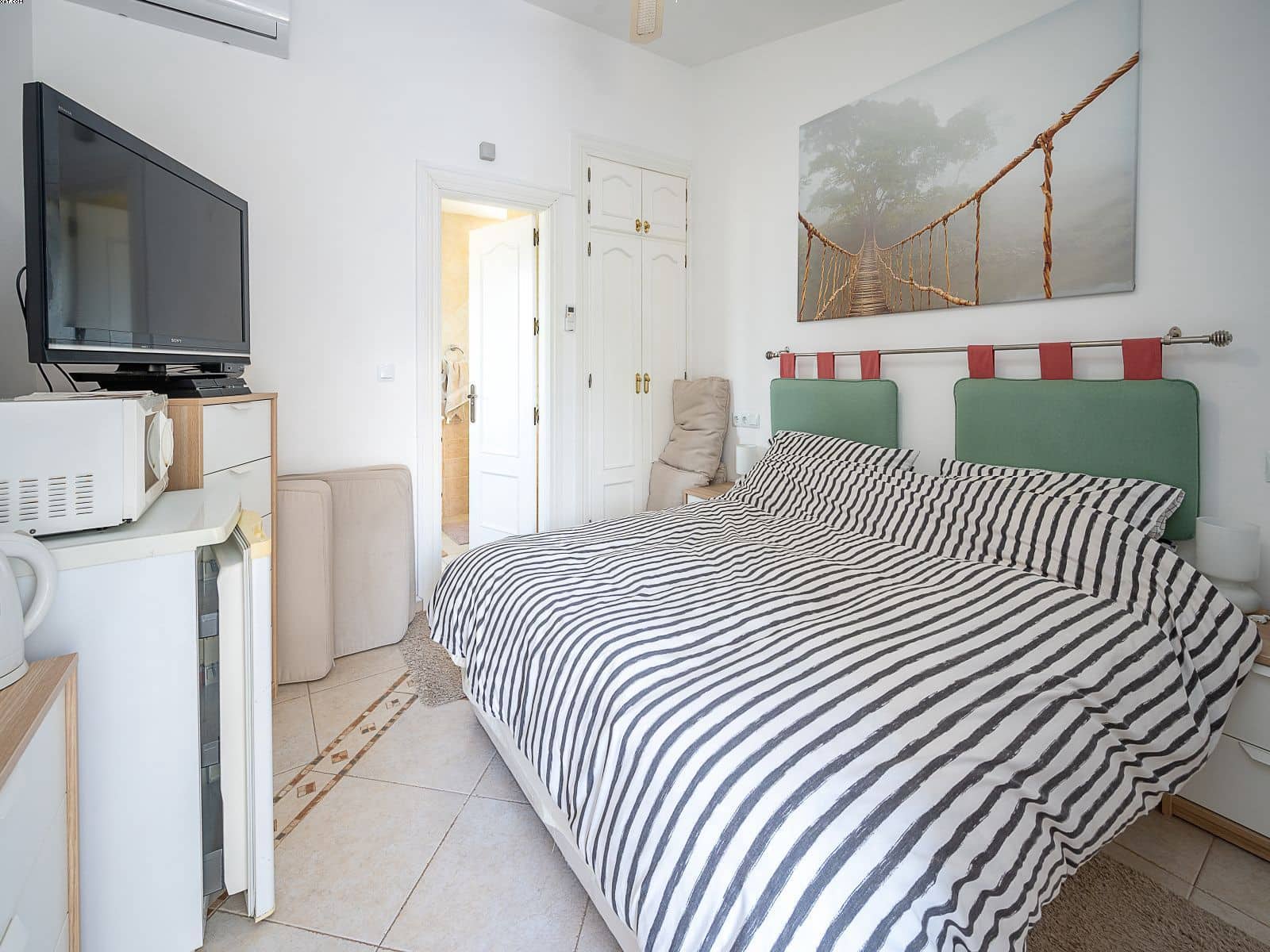 4 soveværelse Villa til salg i El Chaparral med swimmingpool garage - € 749.000 (Ref: 8623437)