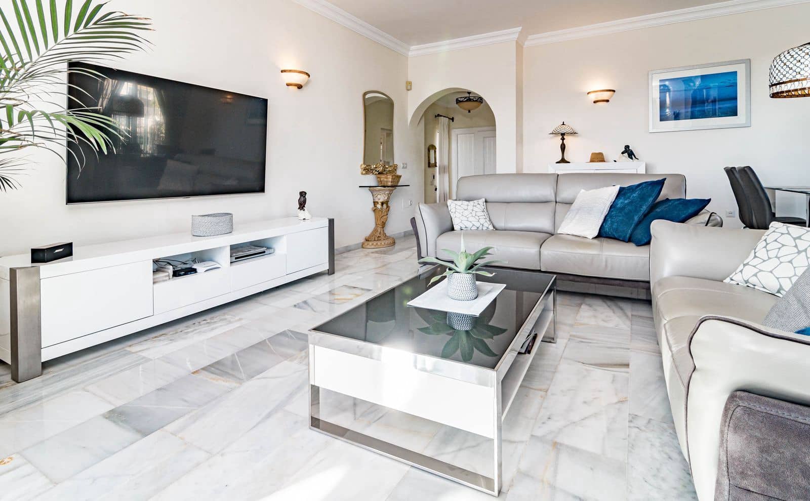 3 soveværelse Villa til salg i Calahonda med swimmingpool garage - € 695.000 (Ref: 8623452)