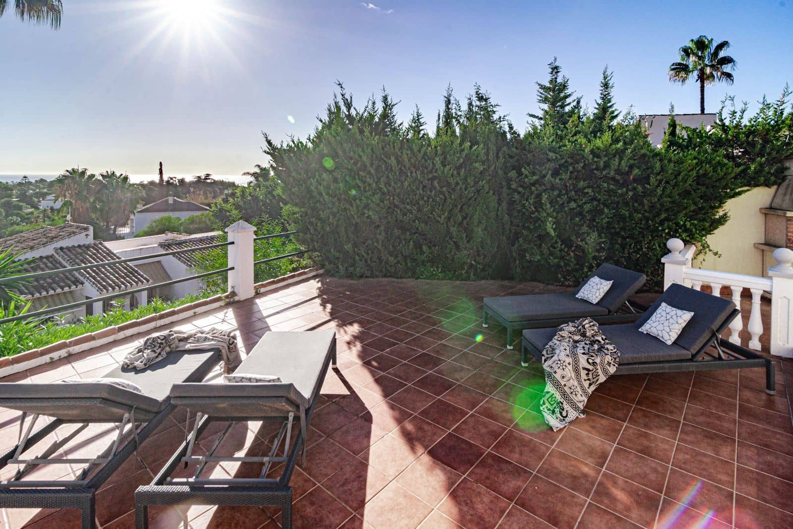 3 soveværelse Villa til salg i Calahonda med swimmingpool garage - € 695.000 (Ref: 8623452)