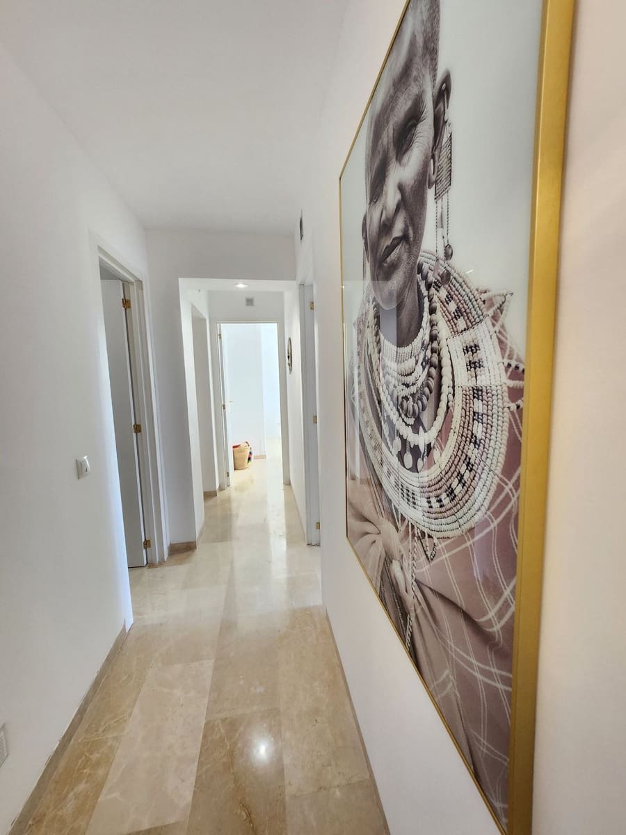 3 sypialnia Dom na sprzedaż w Calahonda z basenem garażem - 579 000 € (Ref: 8625978)