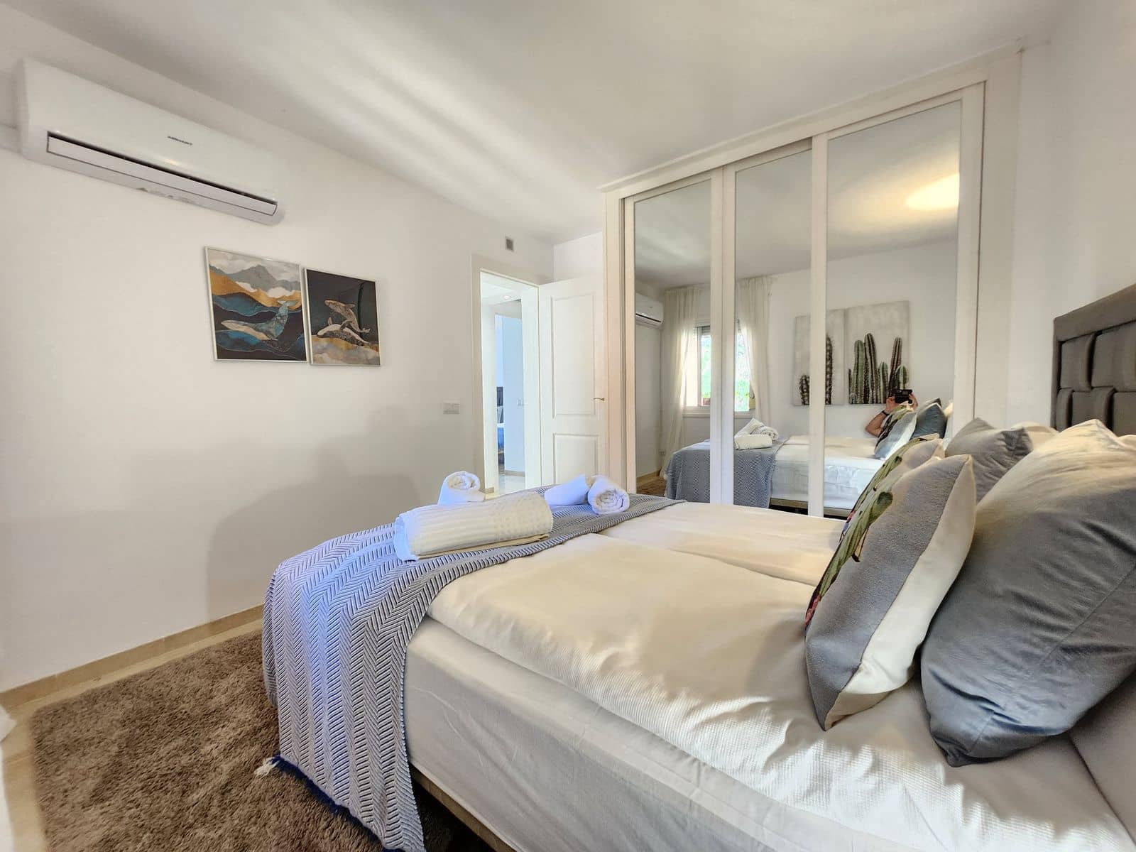 3 sypialnia Dom na sprzedaż w Calahonda z basenem garażem - 579 000 € (Ref: 8625978)