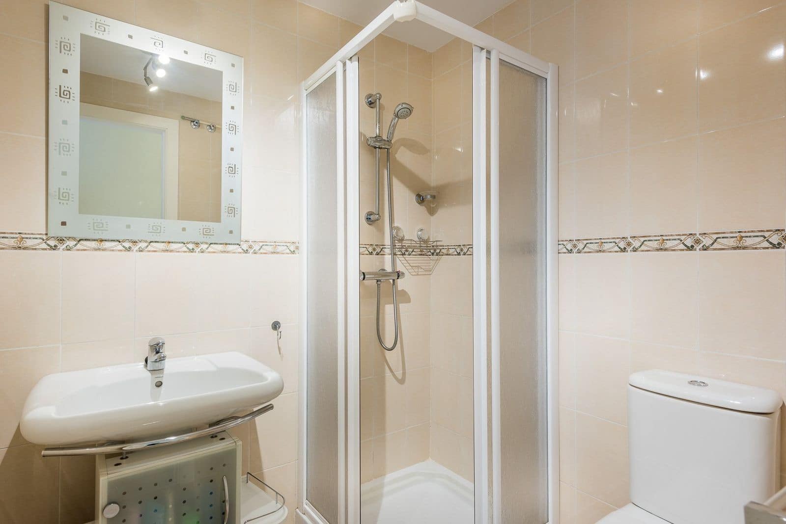 22 bedroom Apartment for sale in La Cala de Mijas with pool garage - € 370,000 (Ref: 8628276)