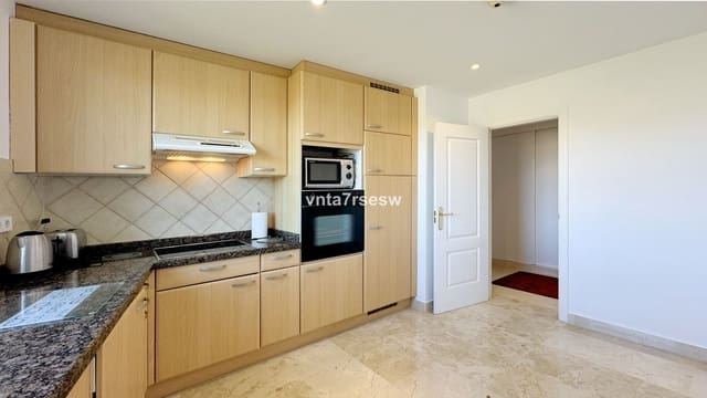 2 soverom Leilighet til salgs i Riviera del Sol, Mijas med svømmebasseng garasje - € 450 000 (Ref: 8628291)