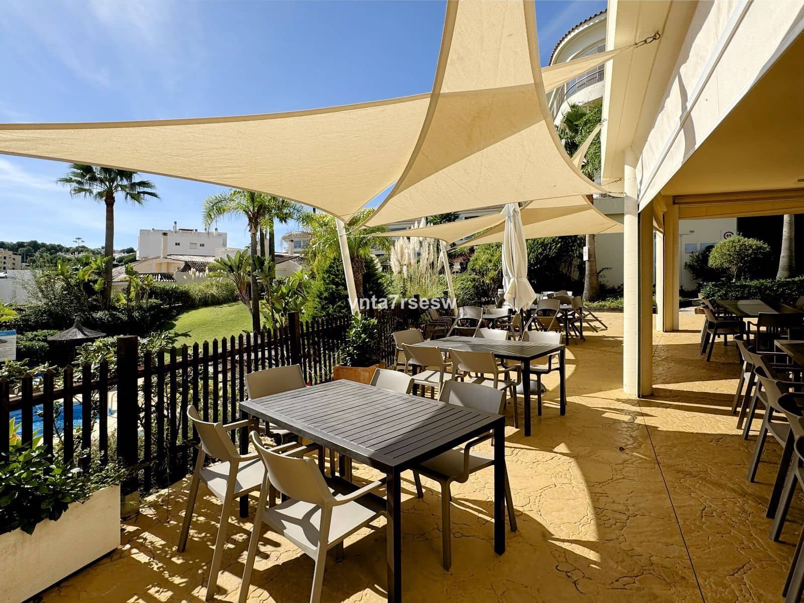 2 soveværelse Lejlighed til salg i Riviera del Sol med swimmingpool garage - € 450.000 (Ref: 8628291)