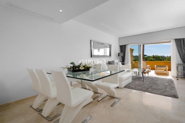 2 sovrum Lägenhet till salu i Elviria, Marbella med pool garage - 565 000 € (Ref: 8635642)