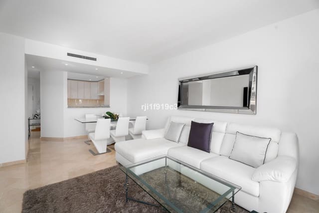 2 sovrum Lägenhet till salu i Elviria, Marbella med pool garage - 565 000 € (Ref: 8635642)