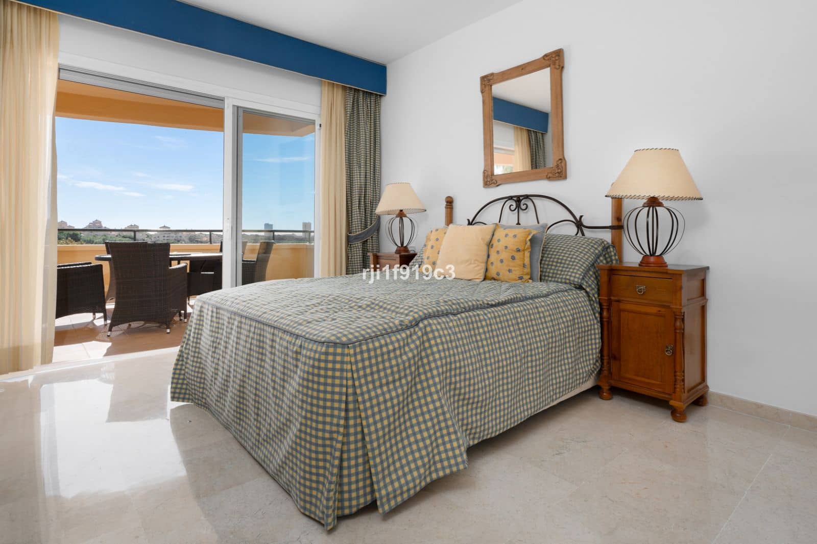 2 slaapkamer Appartement te koop in Elviria met zwembad garage - € 565.000 (Ref: 8635642)