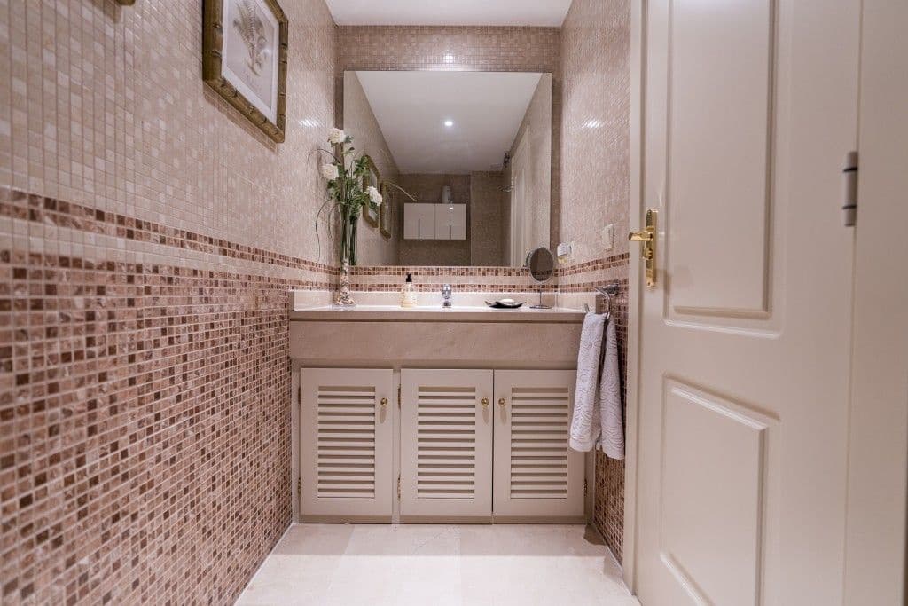 3 soveværelse Penthouse til salg i Marbella med swimmingpool garage - € 1.250.000 (Ref: 8635645)