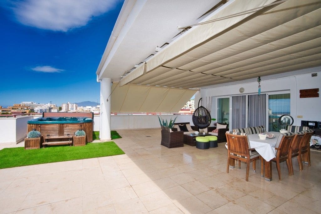 3 soveværelse Penthouse til salg i Marbella med swimmingpool garage - € 1.250.000 (Ref: 8635645)