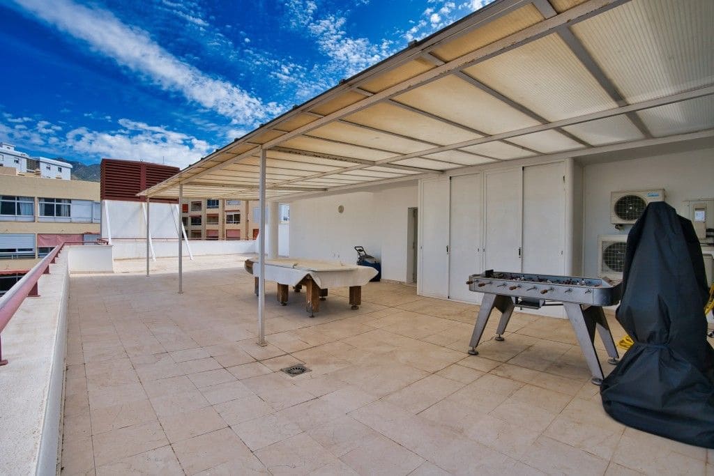 3 soveværelse Penthouse til salg i Marbella med swimmingpool garage - € 1.250.000 (Ref: 8635645)