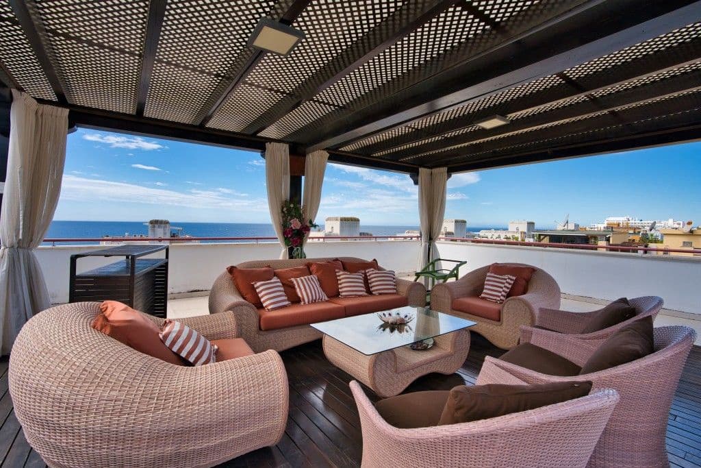 3 soveværelse Penthouse til salg i Marbella med swimmingpool garage - € 1.250.000 (Ref: 8635645)