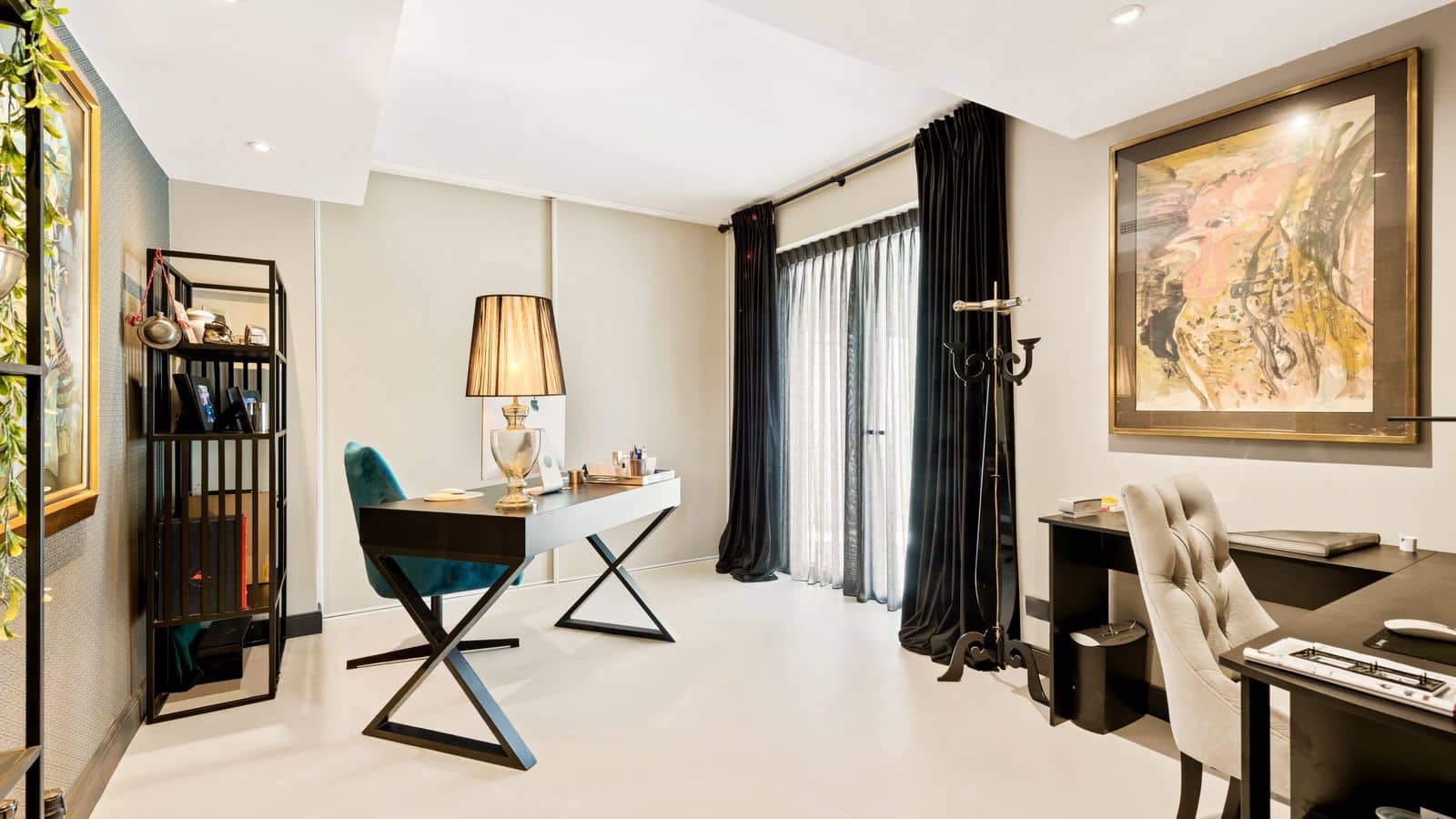 4 sovrum Villa till salu i Nueva Andalucia med pool garage - 1 450 000 € (Ref: 8637781)