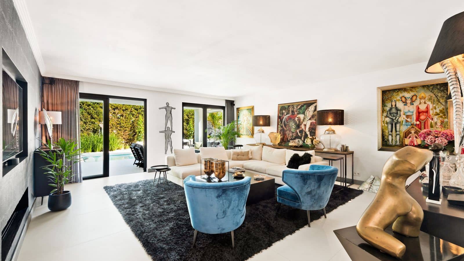 4 sovrum Villa till salu i Nueva Andalucia med pool garage - 1 450 000 € (Ref: 8637781)