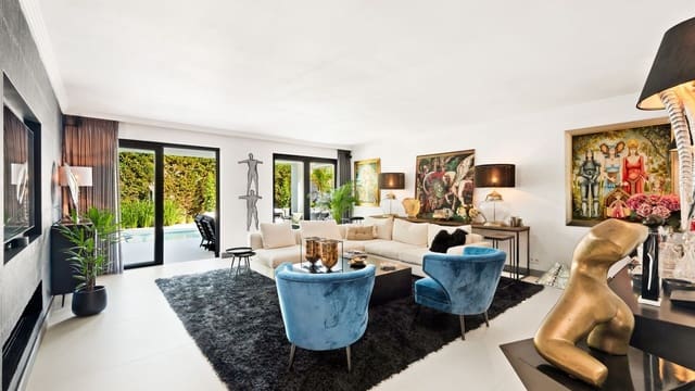 4 sovrum Villa till salu i Nueva Andalucia, Marbella med pool garage - 1 450 000 € (Ref: 8637781)