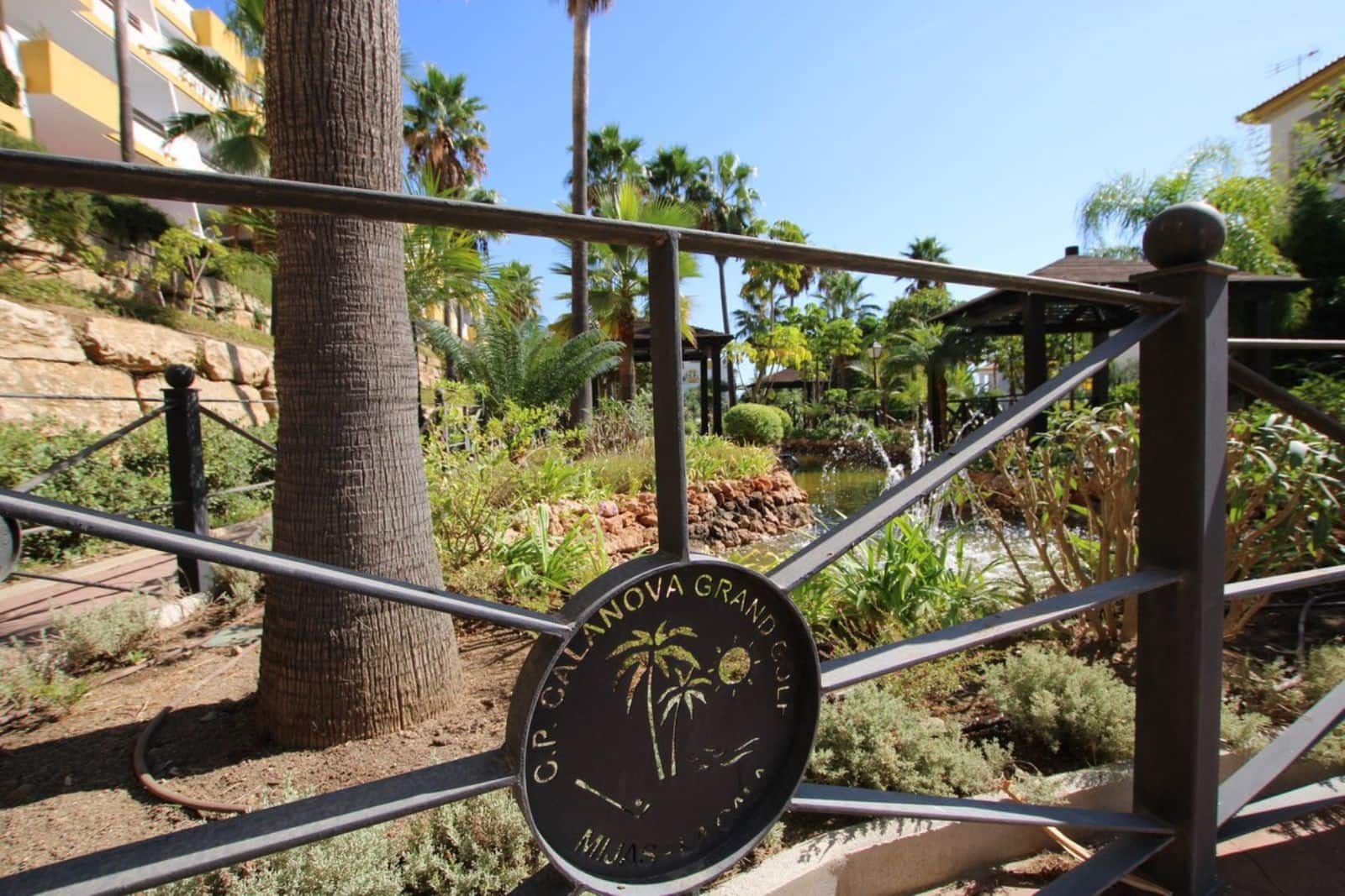 2 soveværelse Lejlighed til salg i La Cala Golf med swimmingpool garage - € 265.000 (Ref: 8643922)