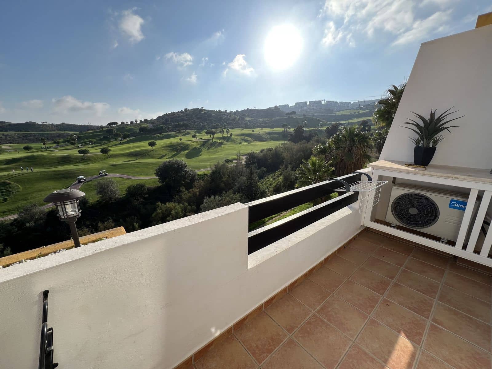2 soveværelse Lejlighed til salg i La Cala Golf med swimmingpool garage - € 265.000 (Ref: 8643922)