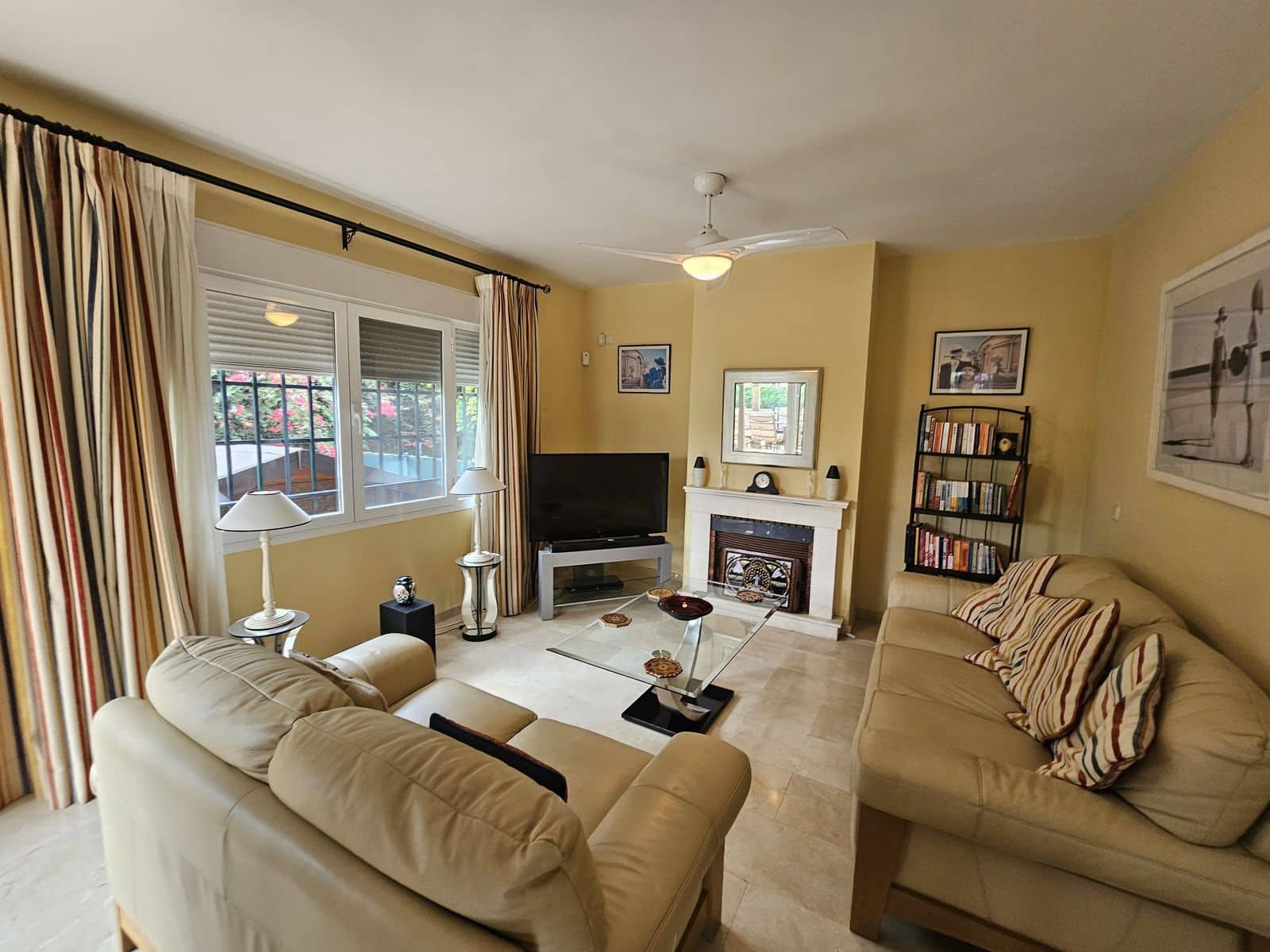 3 soverom Hus til salgs i Riviera del Sol med svømmebasseng garasje - € 500 000 (Ref: 8657881)