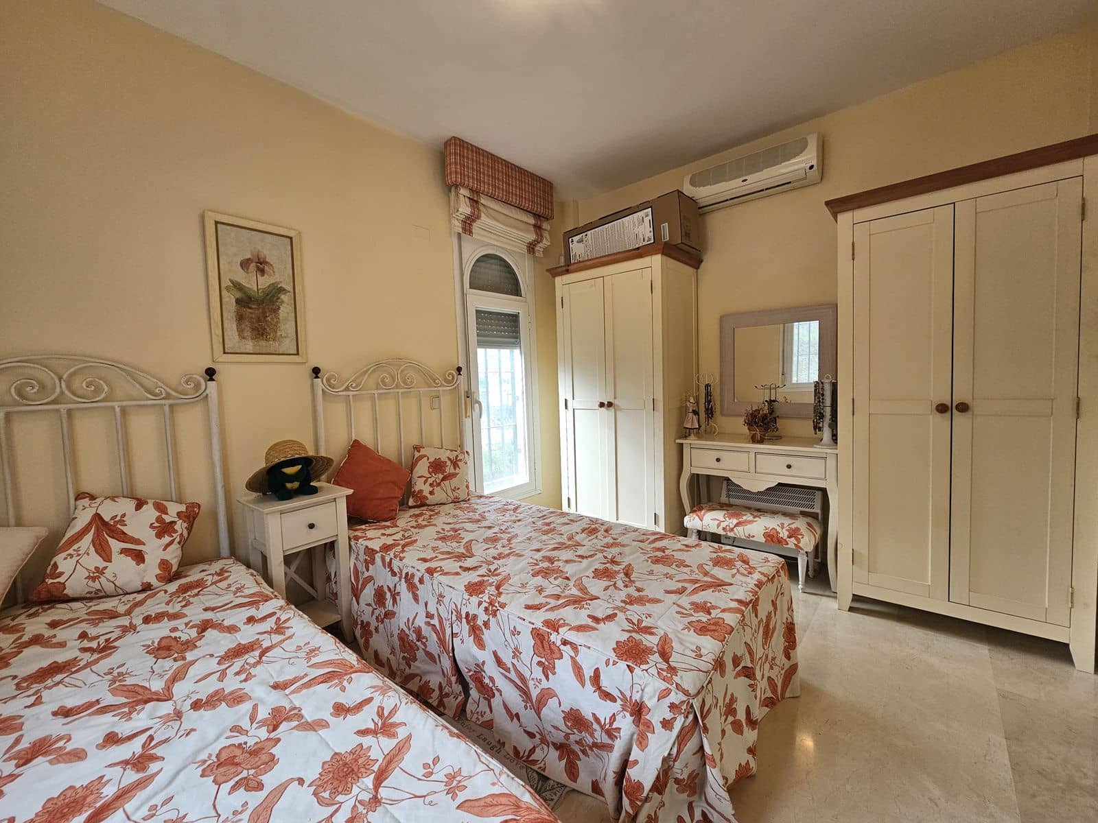 3 soverom Hus til salgs i Riviera del Sol med svømmebasseng garasje - € 500 000 (Ref: 8657881)