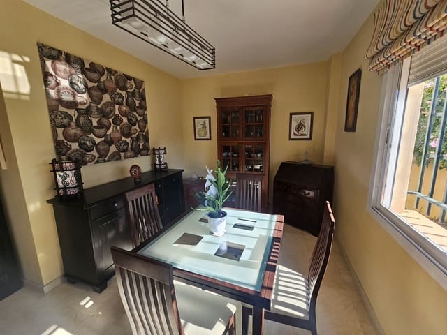 3 Zimmer Haus zu verkaufen in Riviera del Sol, Mijas mit Pool Garage - 500.000 € (Ref: 8657881)