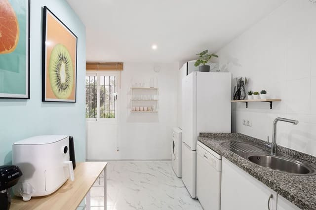 3 soveværelse Lejlighed til salg i Nueva Andalucia, Marbella med swimmingpool garage - € 475.000 (Ref: 8657928)