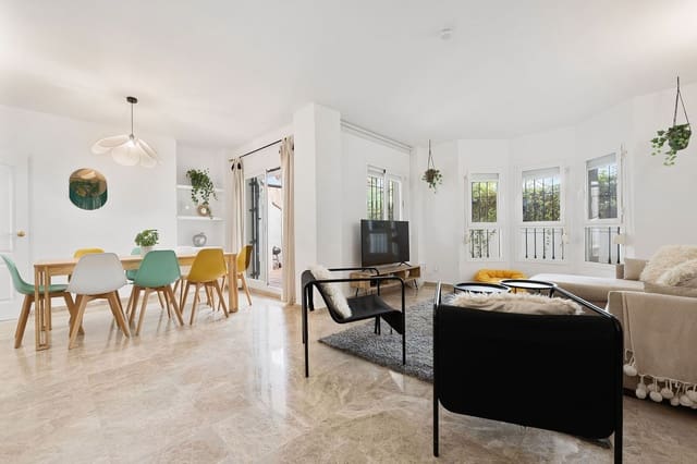 3 soveværelse Lejlighed til salg i Nueva Andalucia, Marbella med swimmingpool garage - € 475.000 (Ref: 8657928)