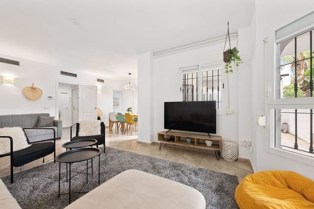 3 soveværelse Lejlighed til salg i Nueva Andalucia, Marbella med swimmingpool garage - € 475.000 (Ref: 8657928)