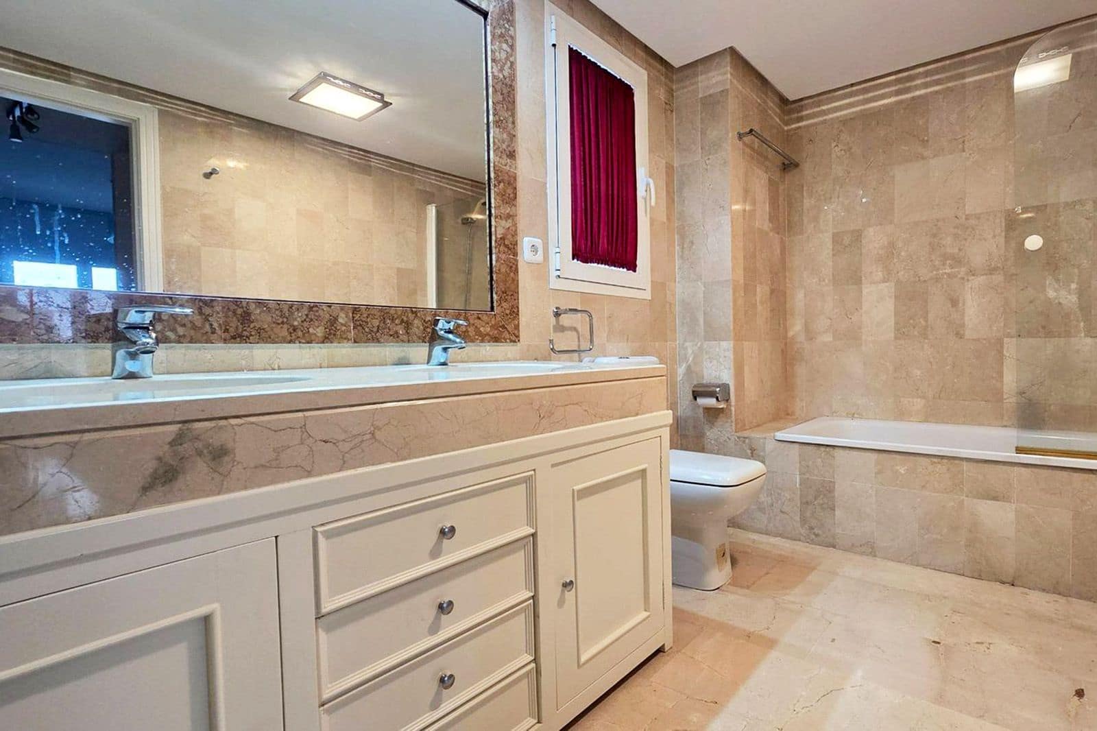 2 slaapkamer Appartement te koop in Estepona met zwembad garage - € 490.000 (Ref: 8688500)