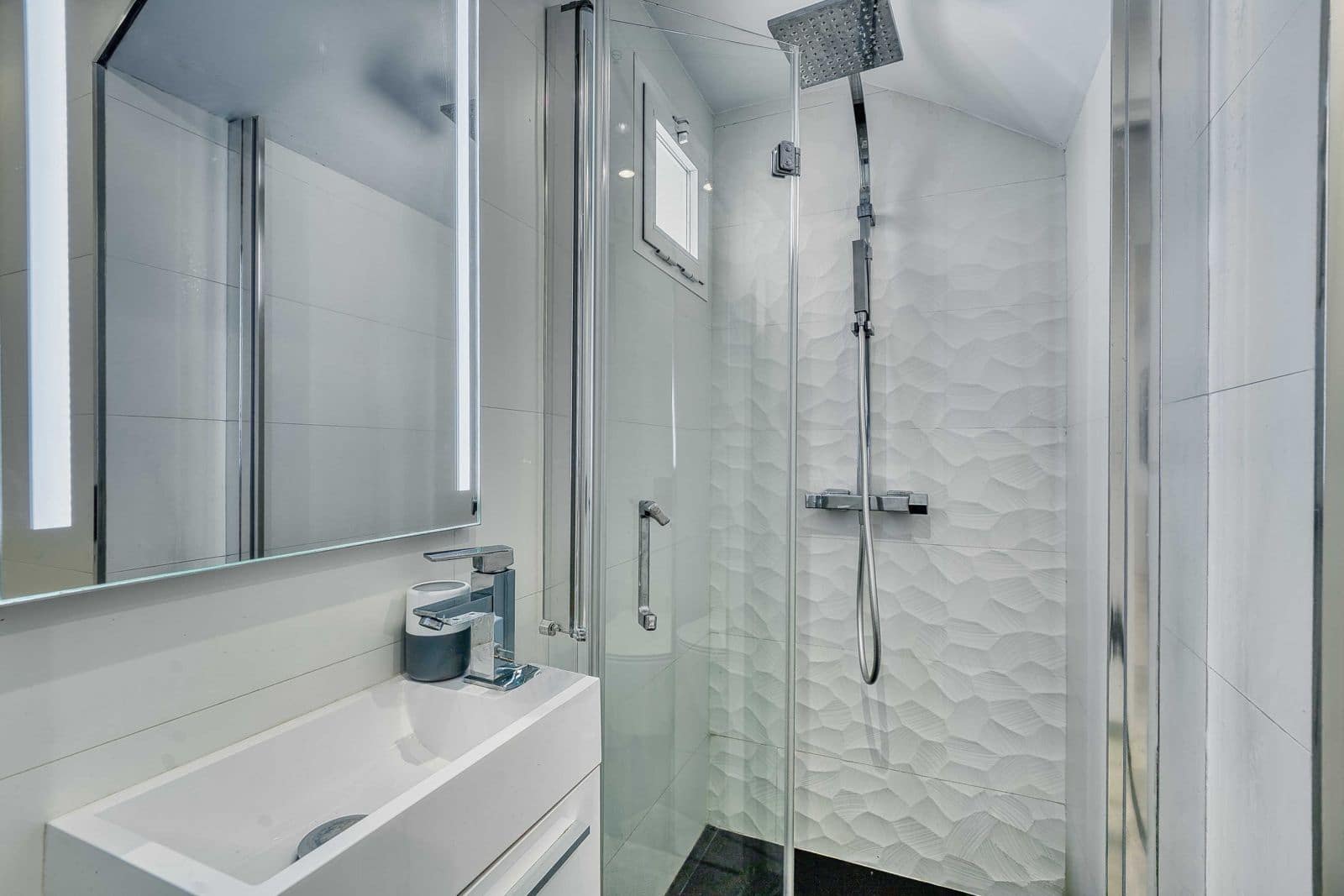 2 slaapkamer Strandappartement te koop in Elviria met zwembad garage - € 519.000 (Ref: 8690408)