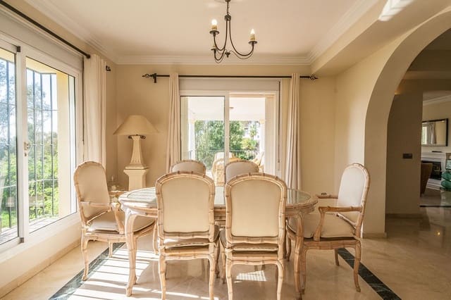 5 soveværelse Villa til salg i Elviria, Marbella med swimmingpool garage - € 1.295.000 (Ref: 8690410)