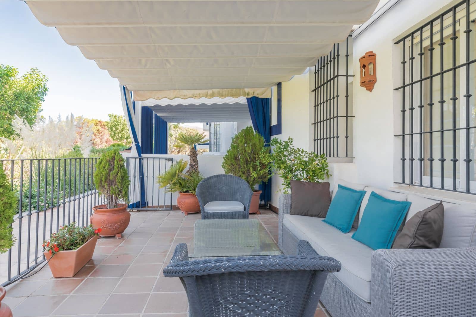 2 slaapkamer Appartement te koop in Marbella met zwembad garage - € 445.000 (Ref: 8690432)