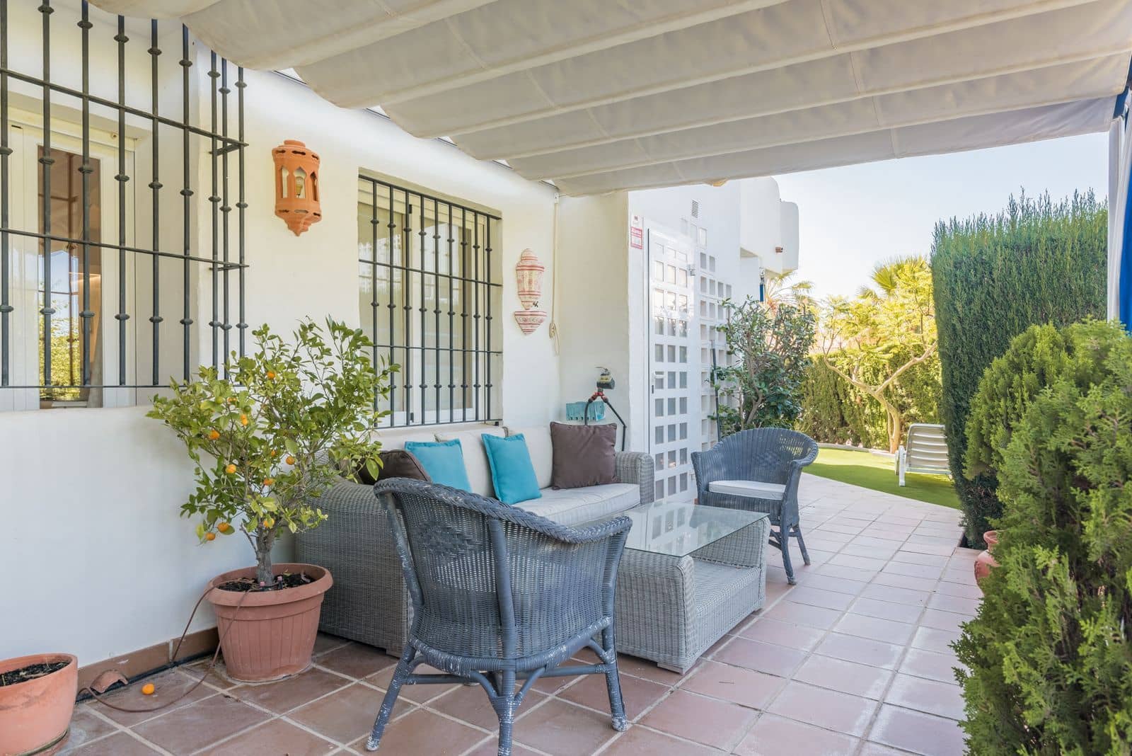 2 slaapkamer Appartement te koop in Marbella met zwembad garage - € 445.000 (Ref: 8690432)