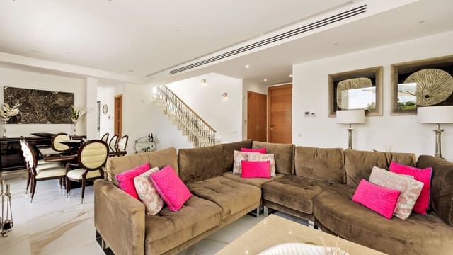 4 soverom Villa til salgs i La Cala Golf, Mijas med svømmebasseng garasje - € 1 425 000 (Ref: 8695866)