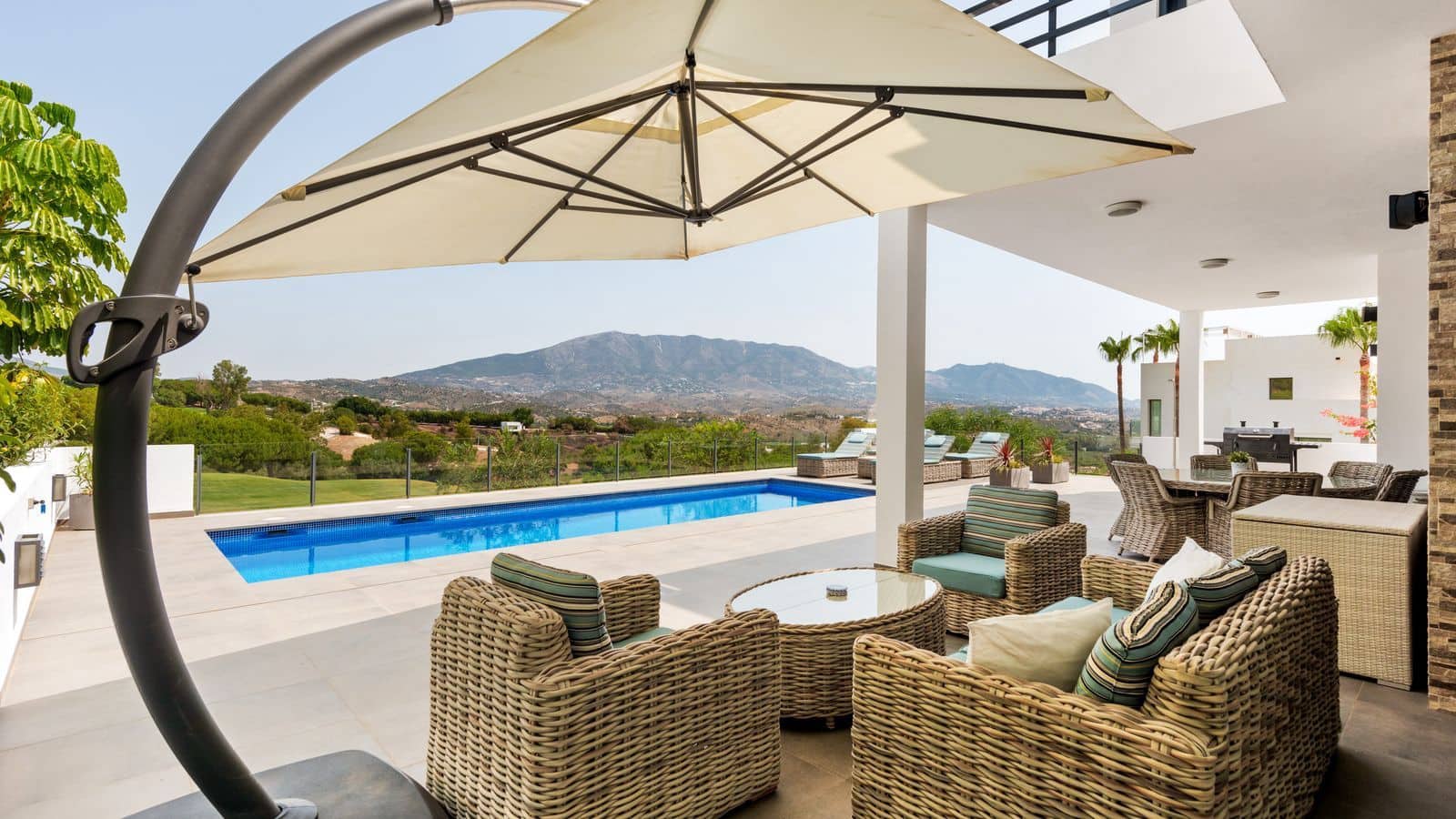 4 soveværelse Villa til salg i La Cala Golf med swimmingpool garage - € 1.425.000 (Ref: 8695866)