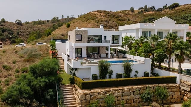 4 soverom Villa til salgs i La Cala Golf, Mijas med svømmebasseng garasje - € 1 425 000 (Ref: 8695866)