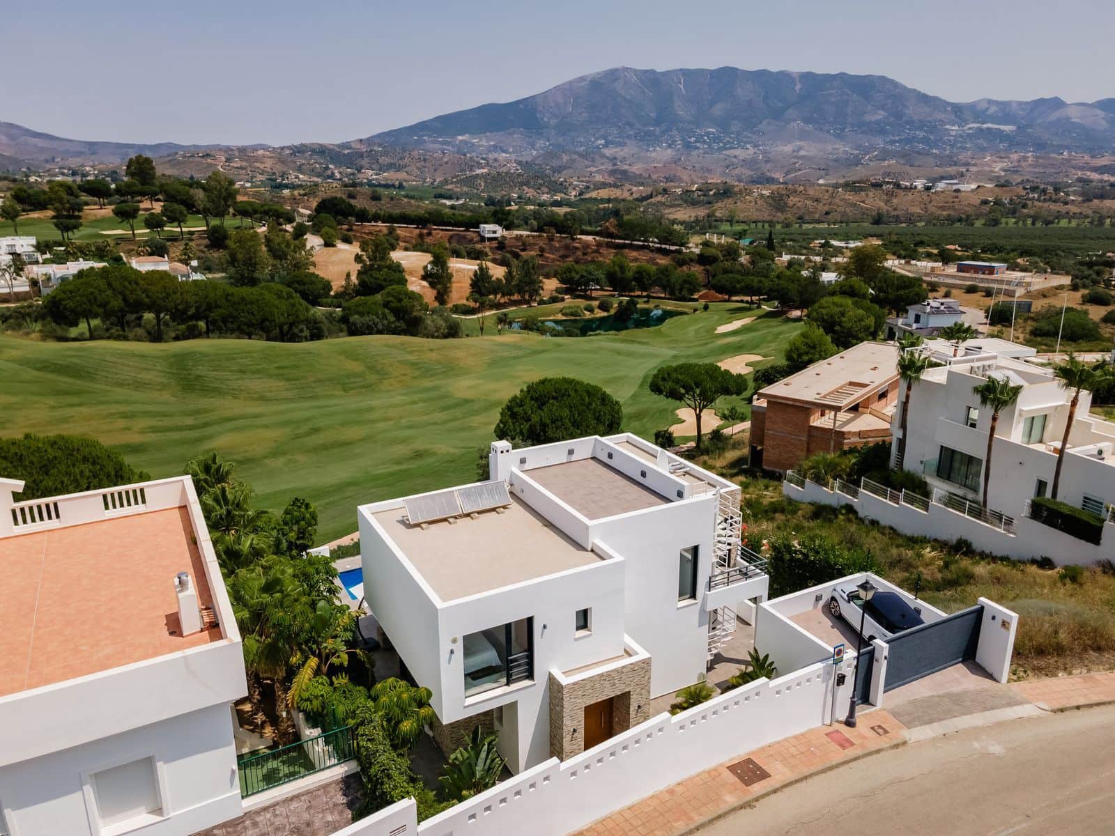 4 soveværelse Villa til salg i La Cala Golf med swimmingpool garage - € 1.425.000 (Ref: 8695866)