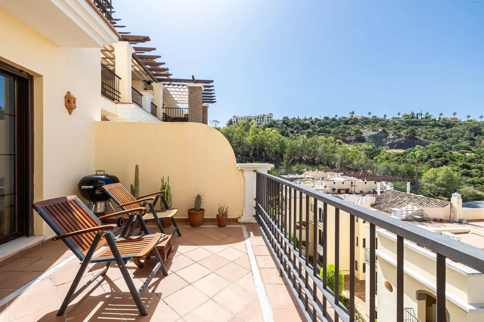 3 soveværelse Lejlighed til salg i Los Arqueros med swimmingpool garage - € 475.000 (Ref: 8695881)