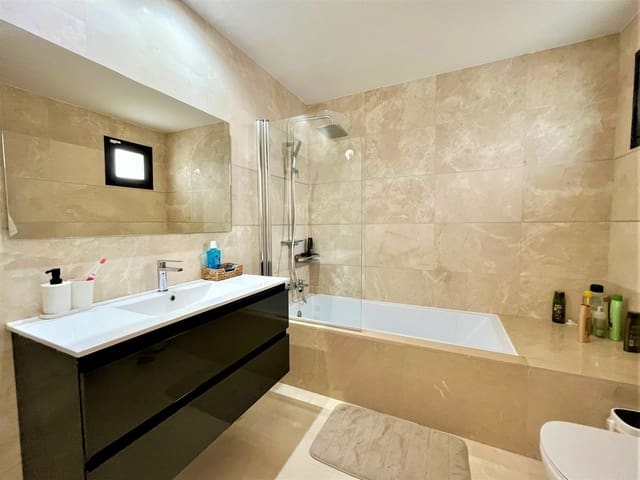 3 soverom Penthouse til salgs i Casares med svømmebasseng garasje - € 550 000 (Ref: 8697294)