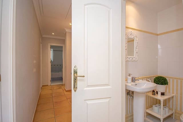 3 soveværelse Villa til salg i Calahonda, Mijas med swimmingpool garage - € 780.000 (Ref: 8734727)