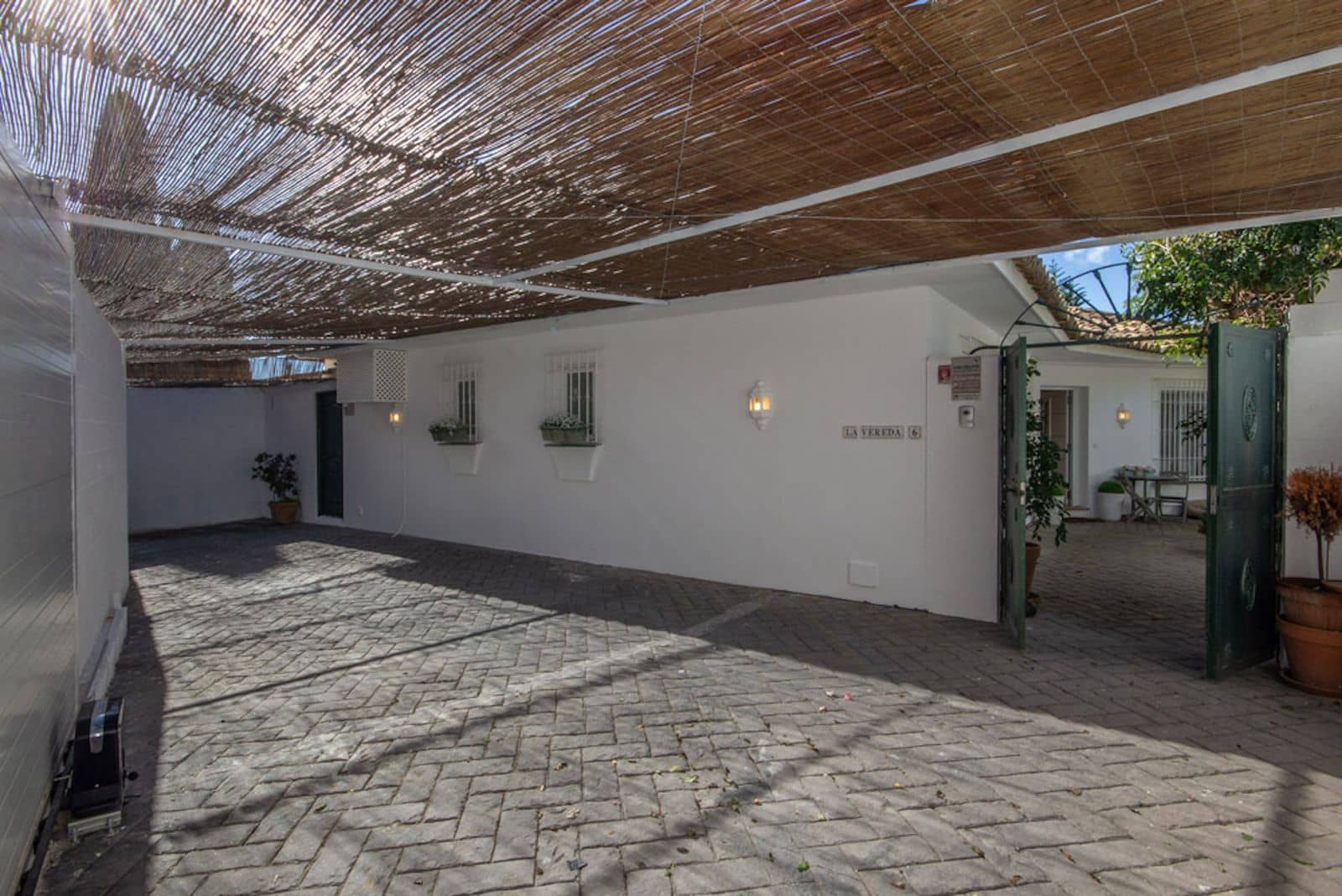 3 soveværelse Villa til salg i Calahonda med swimmingpool garage - € 780.000 (Ref: 8734727)