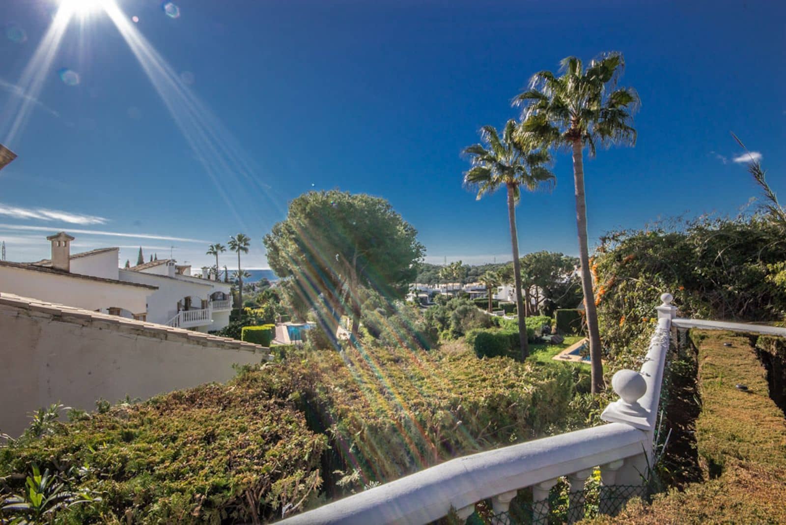 3 soveværelse Villa til salg i Calahonda med swimmingpool garage - € 780.000 (Ref: 8734727)