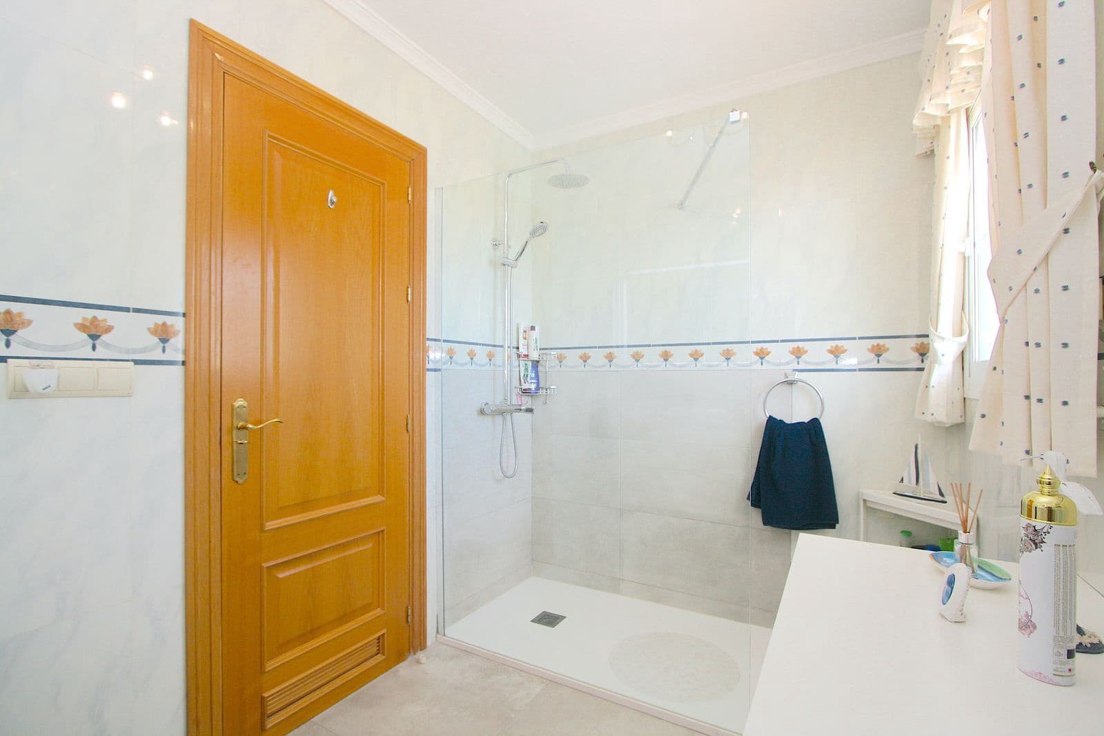 5 soverom Villa til salgs i Mijas Golf med svømmebasseng garasje - € 1 195 000 (Ref: 8744657)