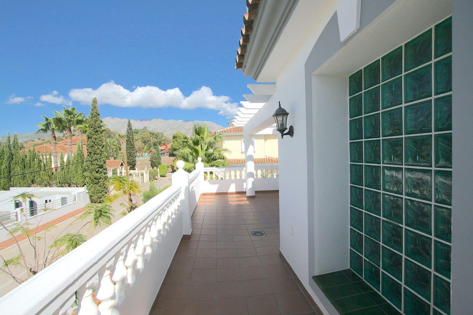 5 soverom Villa til salgs i Mijas Golf med svømmebasseng garasje - € 1 195 000 (Ref: 8744657)