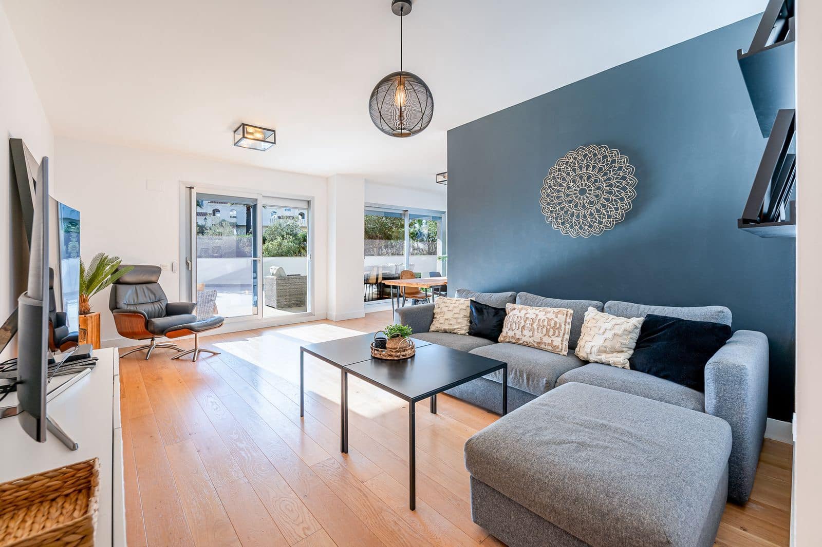 3 soveværelse Lejlighed til salg i El Faro med swimmingpool garage - € 625.000 (Ref: 8765868)