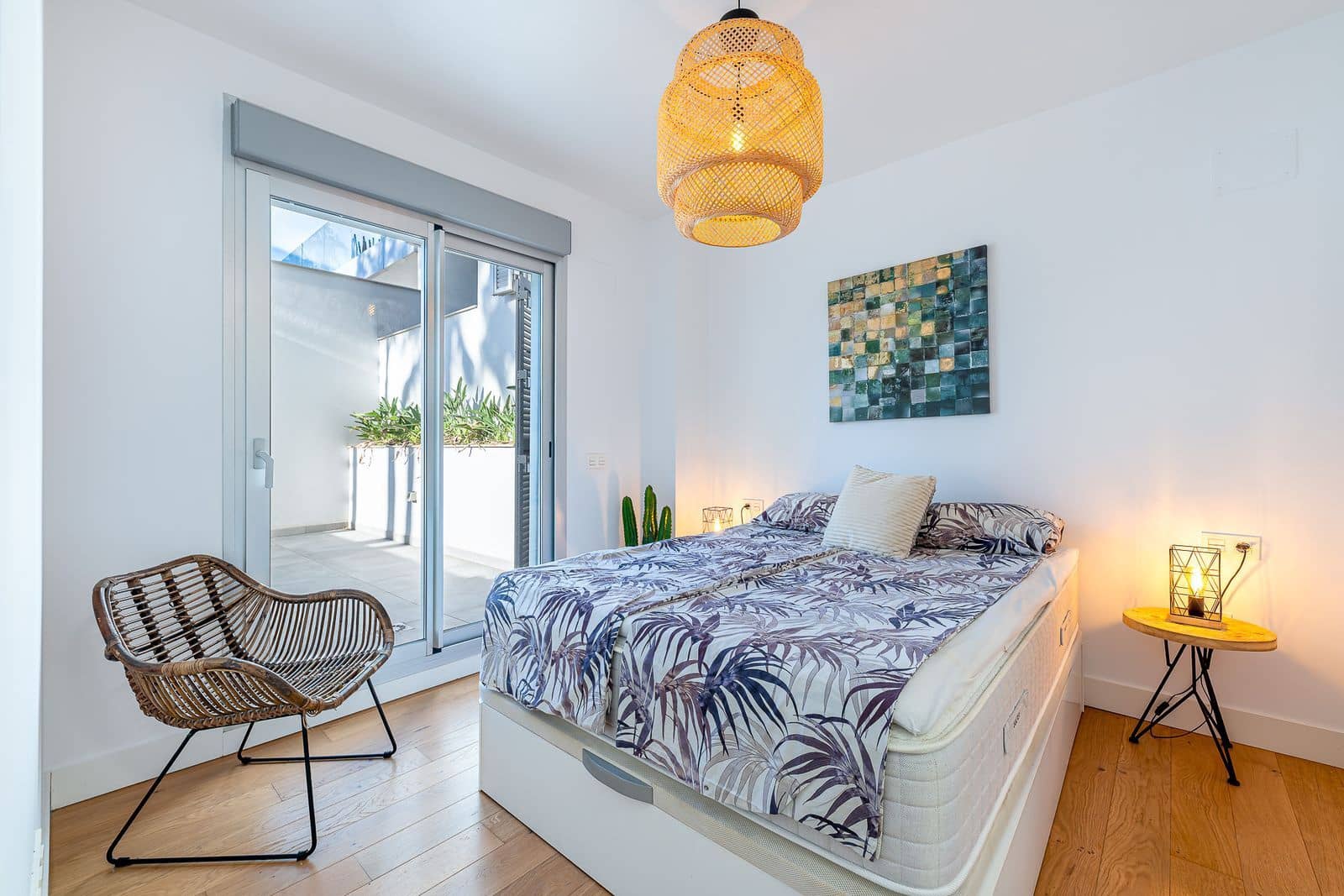 3 soveværelse Lejlighed til salg i El Faro med swimmingpool garage - € 625.000 (Ref: 8765868)