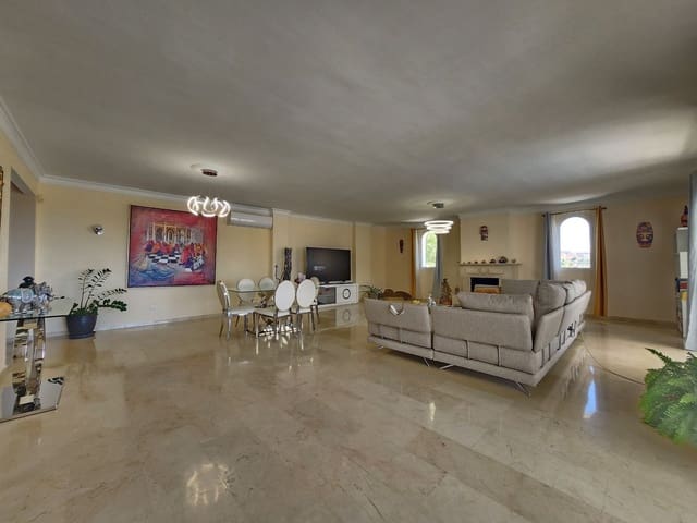 5 bedroom Villa for sale in El Faro, Mijas with pool garage - € 1,149,000 (Ref: 8765870)